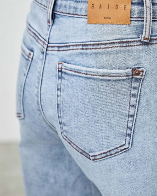 mid rise relaxed straight with destroy