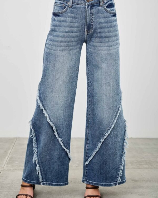 Mid Rise Wide Frayed Seam