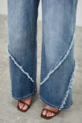 Mid Rise Wide Frayed Seam Mid Rise Wide Frayed Seam
