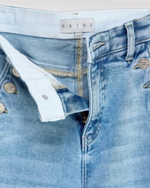 high rise straight with button pocket