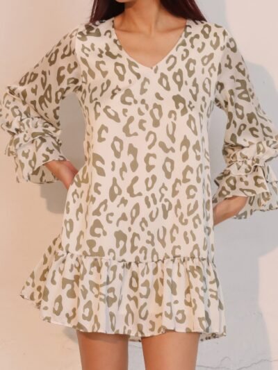 Simple Leopard Dress With Ruffle Cuff Simple Leopard Dress With Ruffle Cuff