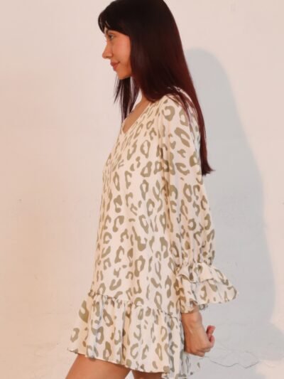 Simple Leopard Dress With Ruffle Cuff Simple Leopard Dress With Ruffle Cuff