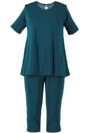 Plus Size Print Capri Pant Set Plus Size Print Capri Pant Set