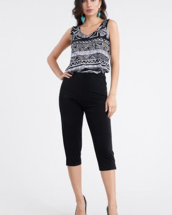 Stretchy Solid Capri Pants