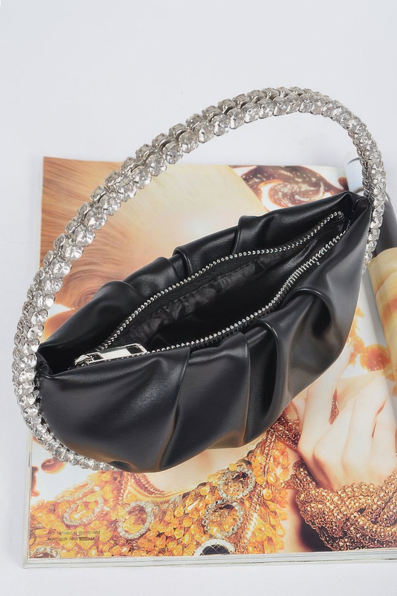 Round Stone Handle Clutch Round Stone Handle Clutch