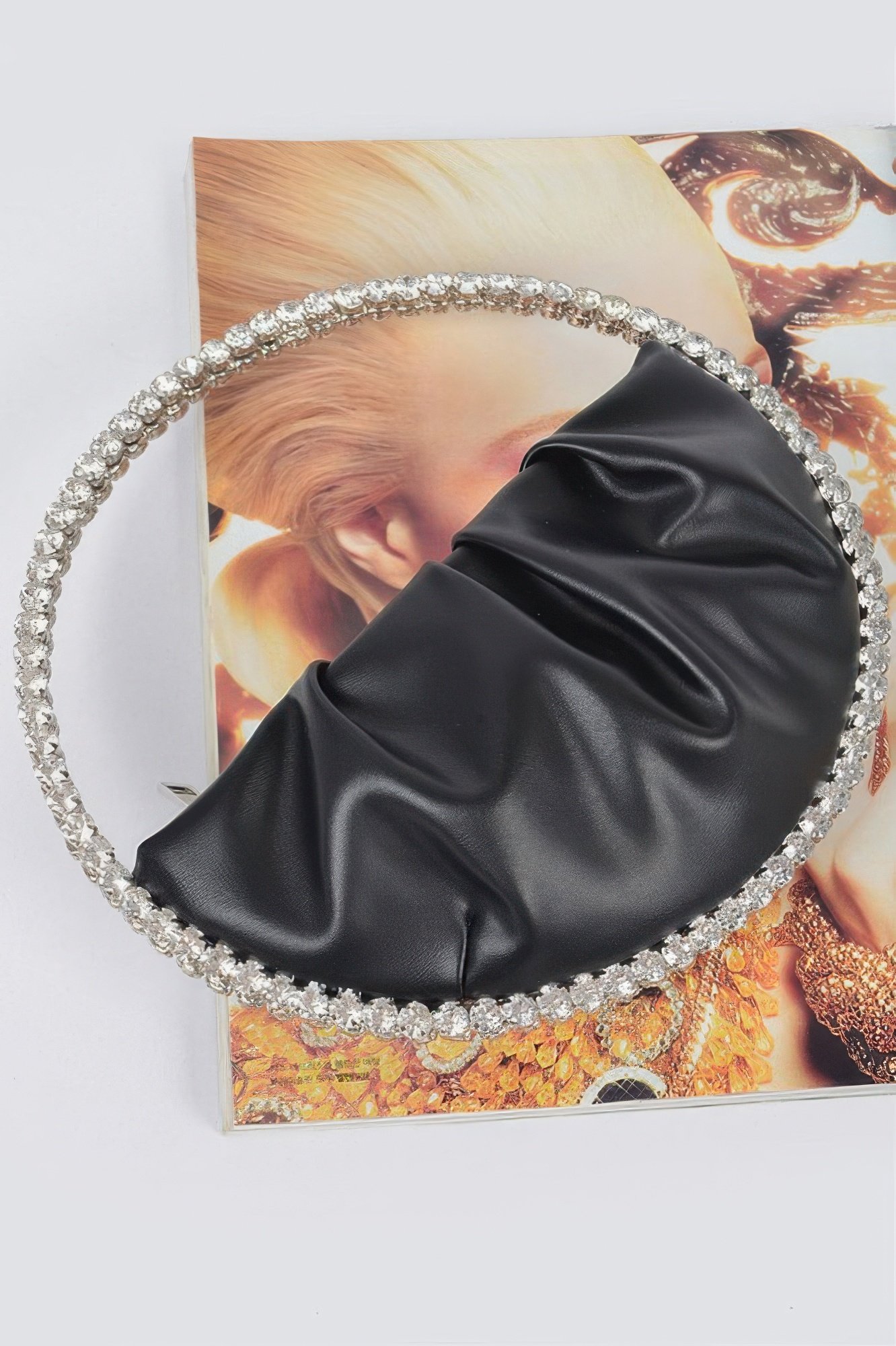 Round Stone Handle Clutch Round Stone Handle Clutch