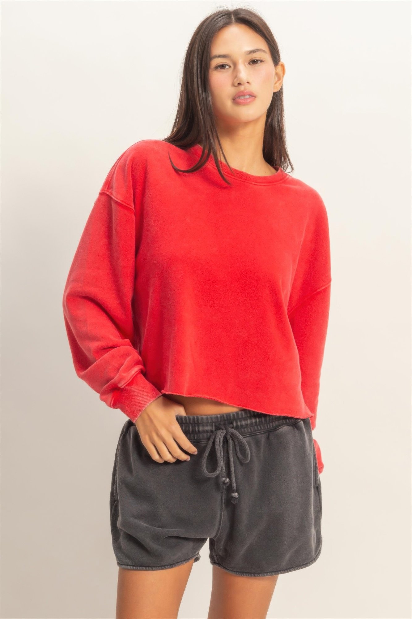 Cropped Mineral Wash Sweatshirt Cropped Mineral Wash Sweatshirt - Image 6
