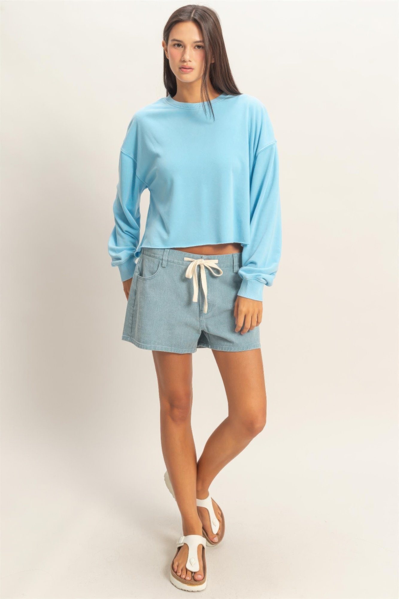 Cropped Mineral Wash Sweatshirt Cropped Mineral Wash Sweatshirt - Image 2