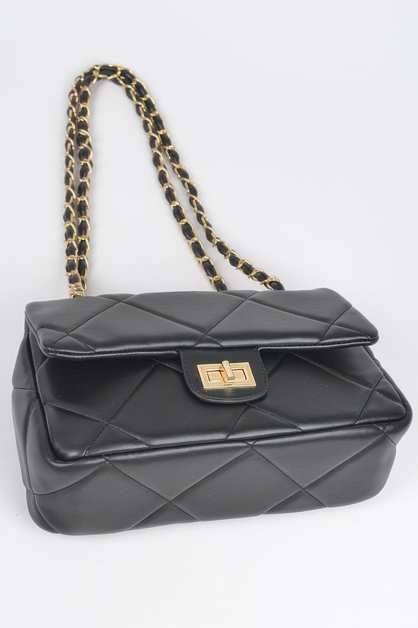 Wide Quilted Shoulder Bag Wide Quilted Shoulder Bag
