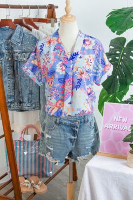 Purple Vacation Floral Print V Neck Short Sleeve Blouse - Image 6