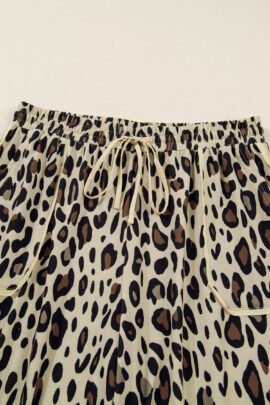 Khaki Exposed Seam Patched Pocket Plus Size Drawstring Leopard Wide Leg Pants Khaki Exposed Seam Patched Pocket Plus Size Drawstring Leopard Wide Leg Pants - Image 8