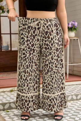 Khaki Exposed Seam Patched Pocket Plus Size Drawstring Leopard Wide Leg Pants Khaki Exposed Seam Patched Pocket Plus Size Drawstring Leopard Wide Leg Pants - Image 3