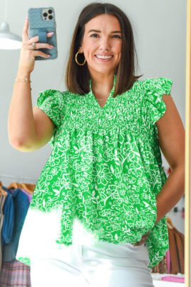 Green Floral Flutter Sleeve Shirred Notched Neck Plus Size Blouse Green Floral Flutter Sleeve Shirred Notched Neck Plus Size Blouse - Image 3