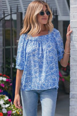 Sky Blue Square Neck Short Puff Sleeve Pleated Floral Blouse - Image 4