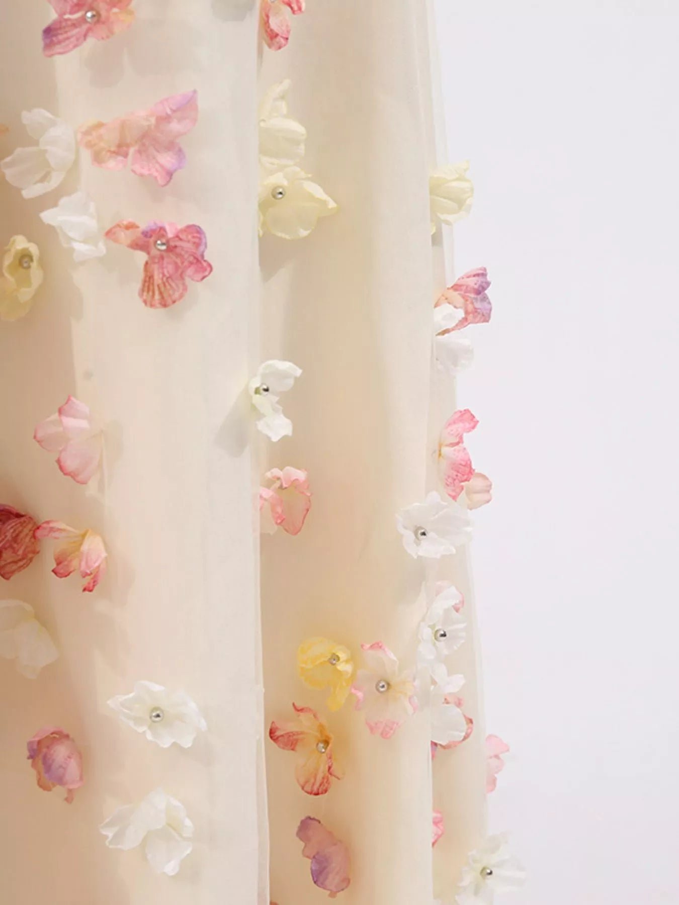 Floral Applique Strapless Tulle Maxi Dress 57775233-a3a5-4d51-849a-5352297a797e-Max-Origin