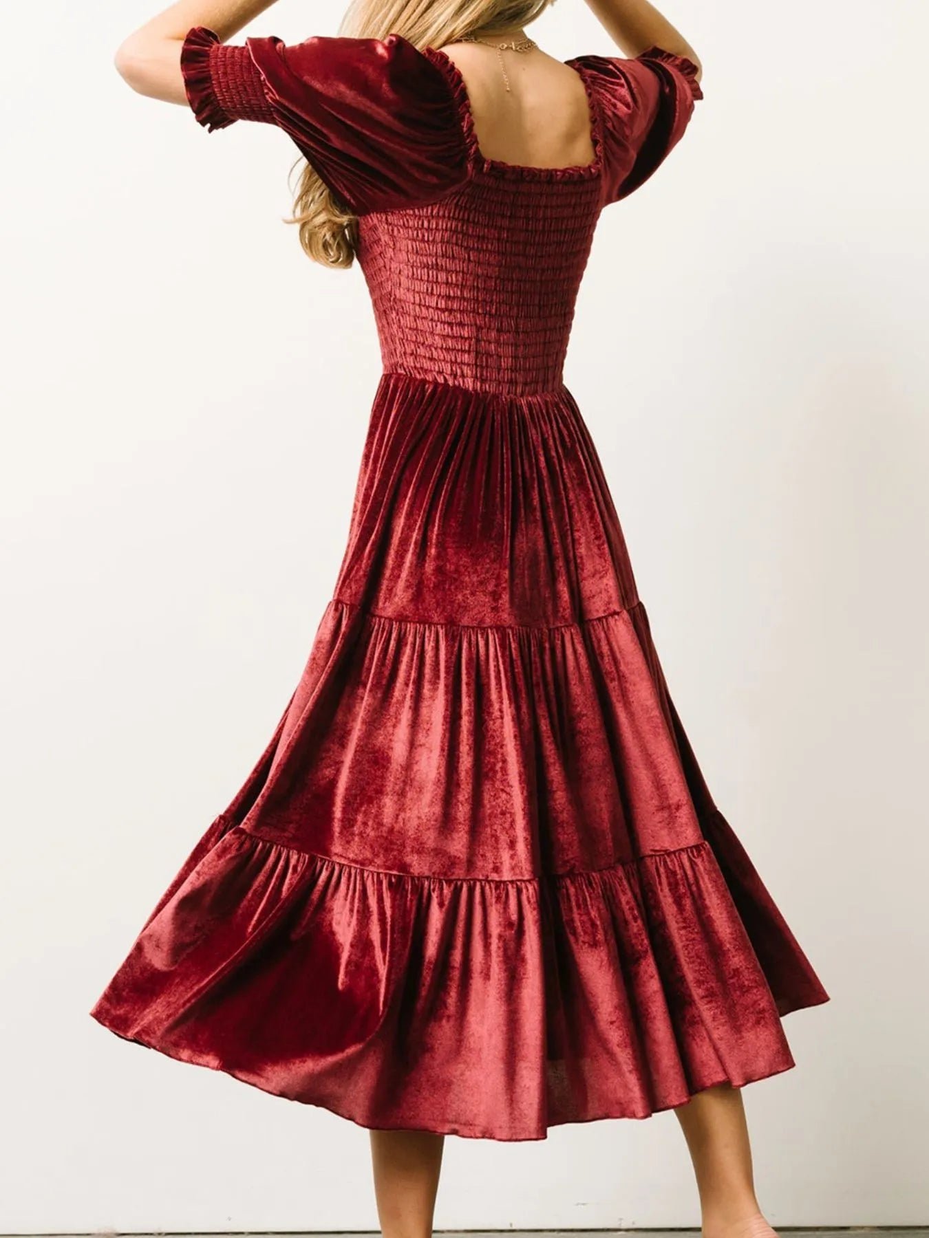 Smocked Half Sleeve Tiered Midi Dress 5b28e127-99ae-443f-93b7-915c6d67ab91-Max-Origin