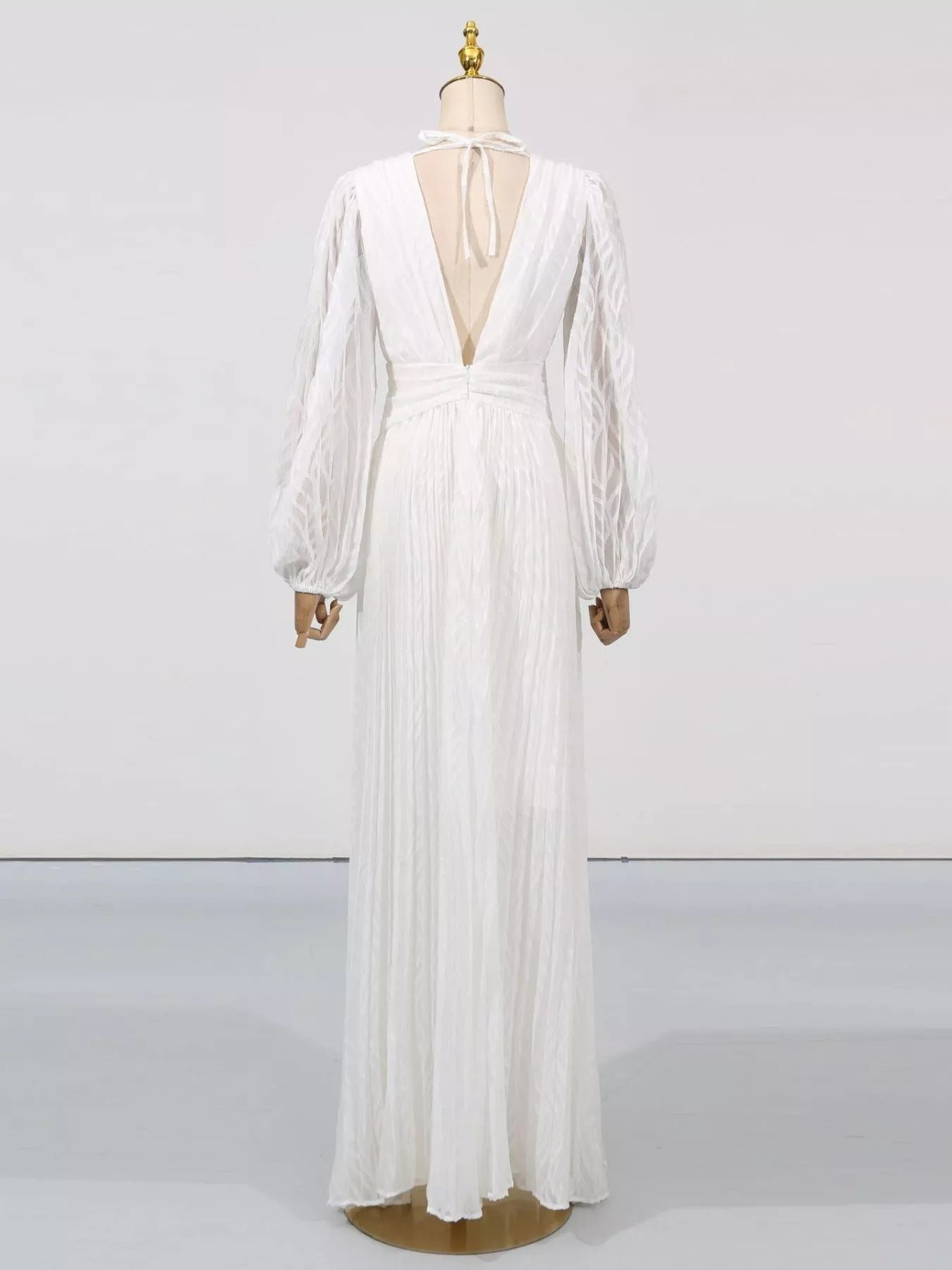 V-Neck Long Sleeve Maxi Dress 69baf2b8-b6dc-4c3d-ae49-20b1586ddb5b-Max-Origin