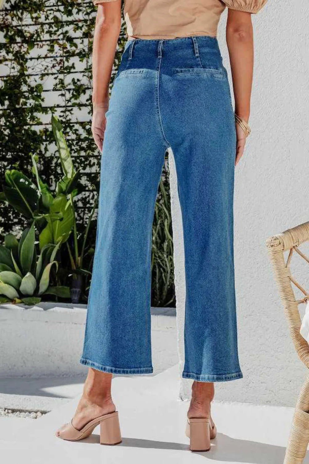 Button Fly Cropped Wide Leg Jeans 6fecc899-38ca-4c7b-b66c-88b7e443fc8b-Max