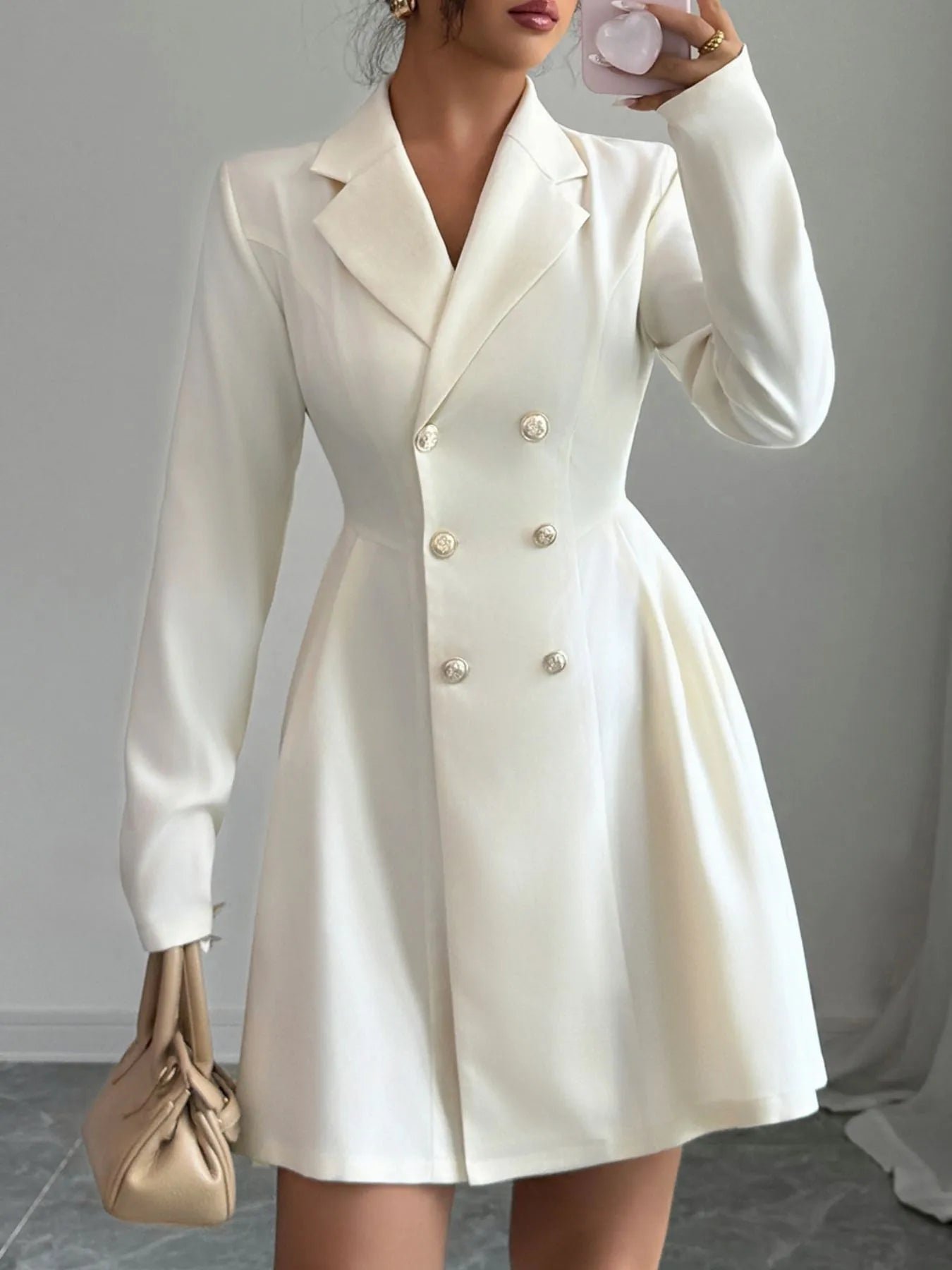 Double-Breasted Blazer Dress with Pleated Detail 98402800-83d1-47b8-8b8b-fc3ad387f63e-Max-Origin