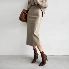 Leather skirt, half body skirt, women's hip hugging skirt, high waist and sagging semi skirt