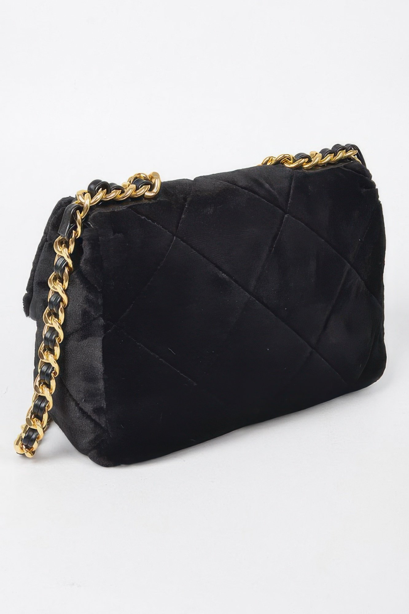 Quilted Fur Chain Flap Clutch Quilted Fur Chain Flap Clutch - Image 3