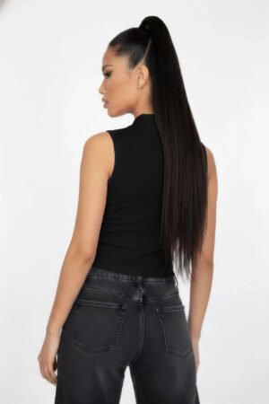 Slim-fit Sleeveless Polo Collar Crop Top Slim-fit Sleeveless Polo Collar Crop Top