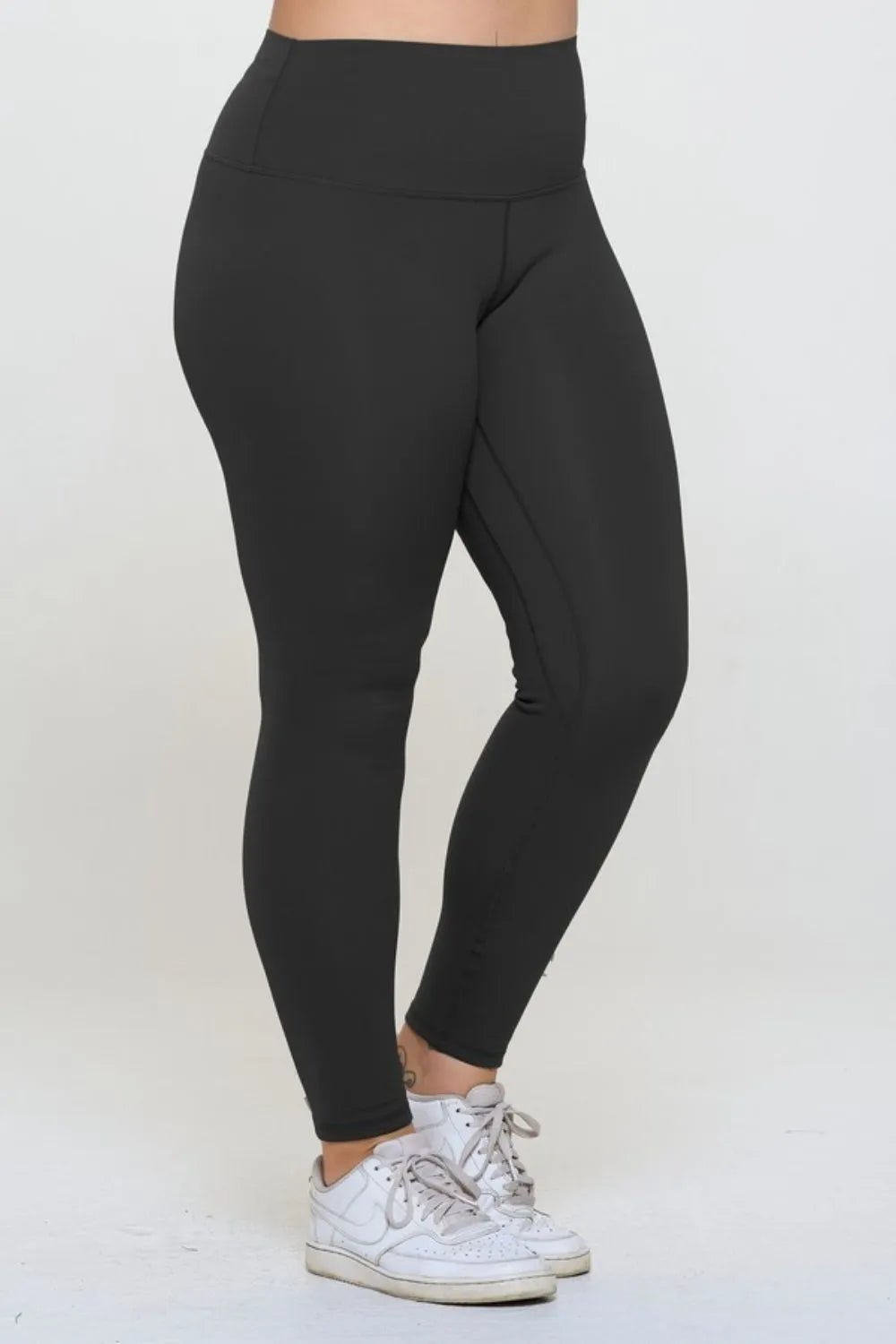 Yelete Full Size Fleece Lined High Waisted Leggings bcb516a1-4881-401e-942c-cf0c50f3f47d-Max