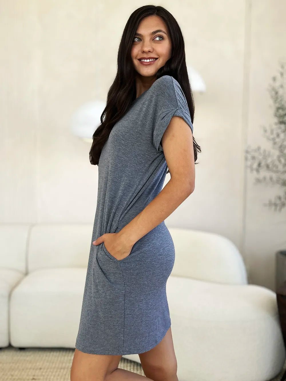 Basic Bae Full Size Round Neck Short Sleeve Dress with Pockets c22bb706-bd44-49d7-8aa3-fb1e84f72816-Max