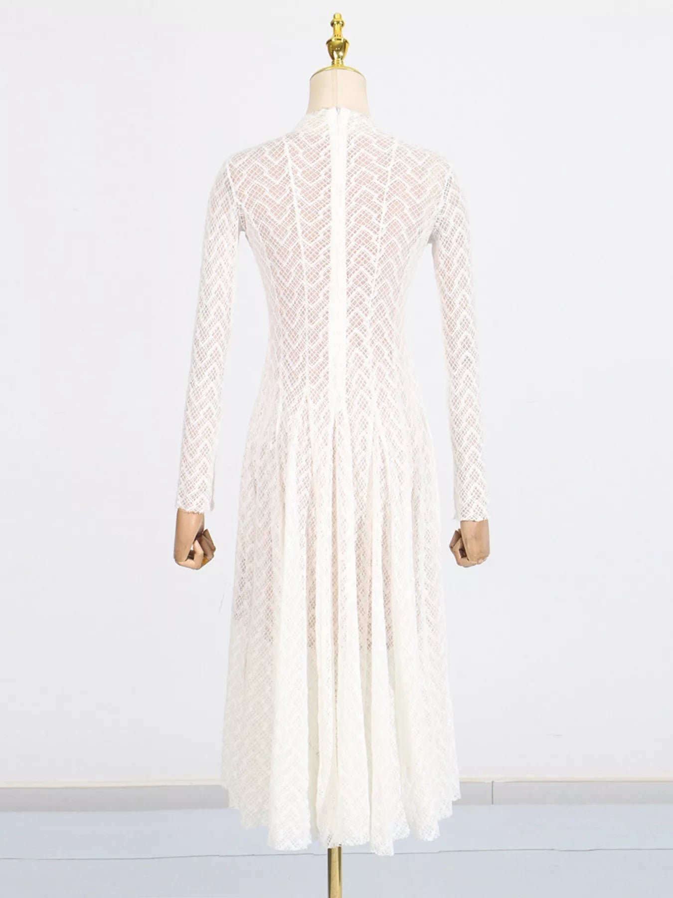 Lace Mock Neck Long Sleeve Maxi Dress c4f671838c774278b505a3657d5ae701-Max-Origin