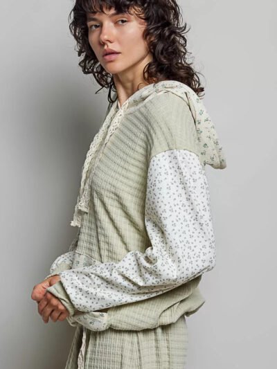 POL Mixed Knit Contrast Print Sleeve Hoodie with Kangaroo Pocket d104da93-c0b9-4316-bc38-394be641b198-Max-Origin