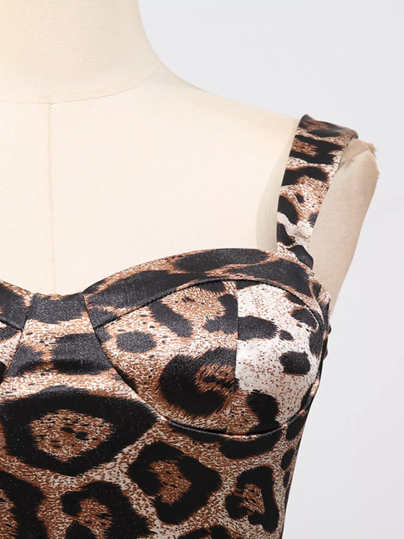 Leopard Print Bodycon Back Slit Midi Dress ed79f70f2e064eee9d2176c85c4769fc-Max-Origin