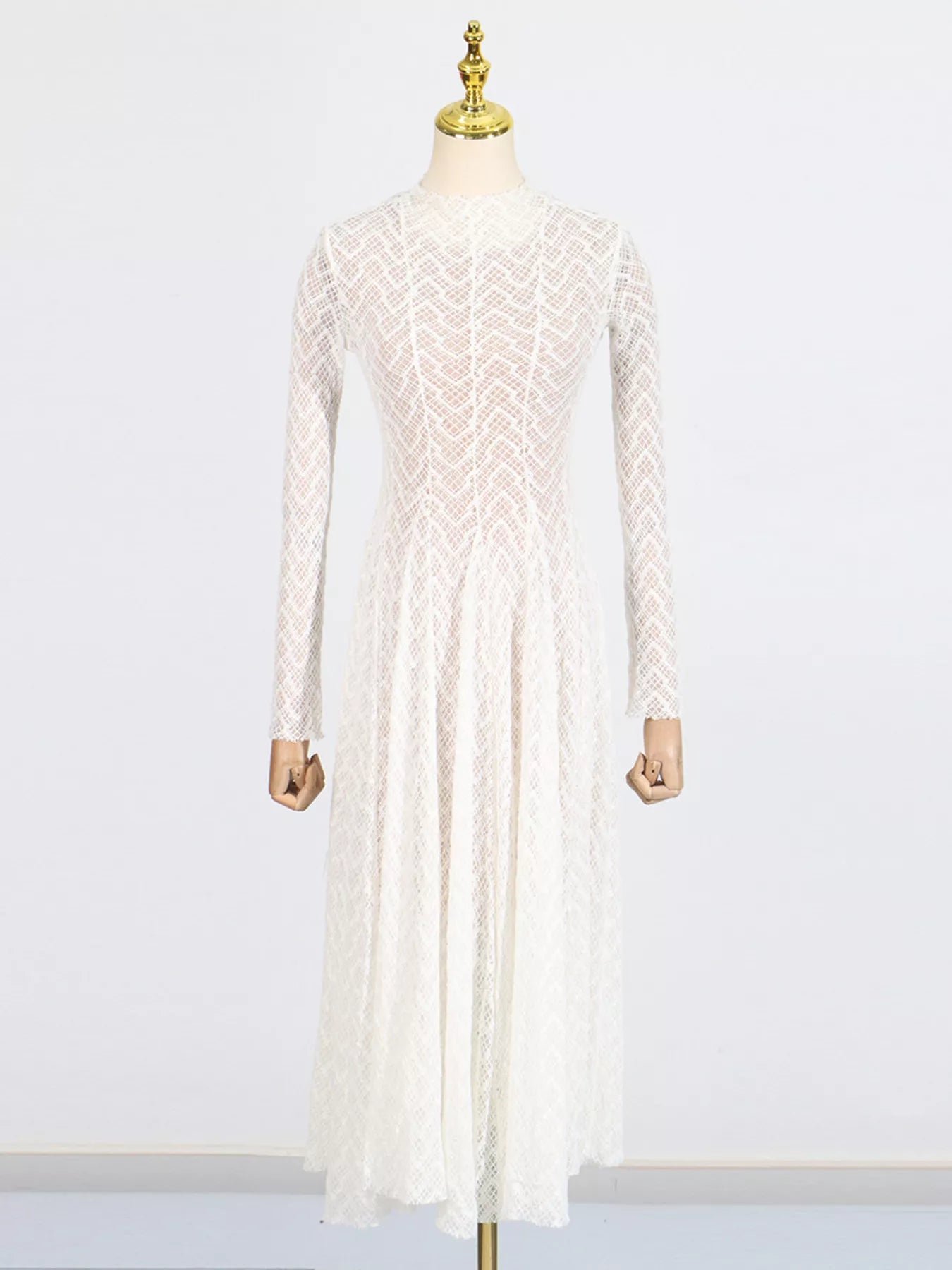 Lace Mock Neck Long Sleeve Maxi Dress fb246f104c154af19f655dc2f8aa096b-Max-Origin